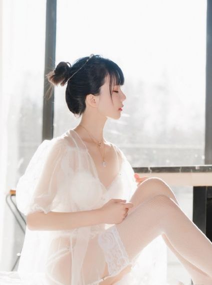 张本智和向庄智渊深深一鞠躬