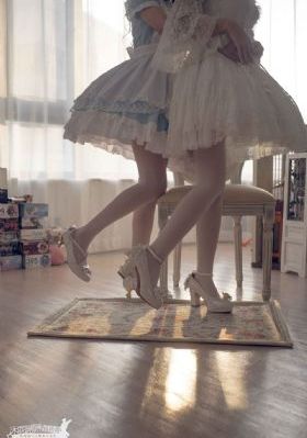 《闪婚老伴是豪门》