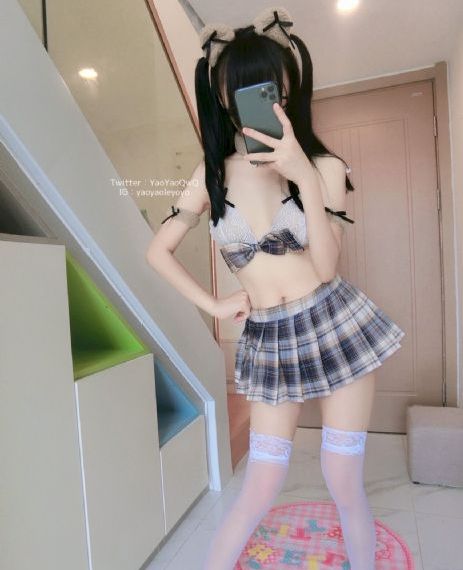 岳彩晶