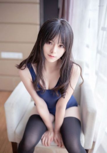 把舌头伸进她腿间花缝电影
