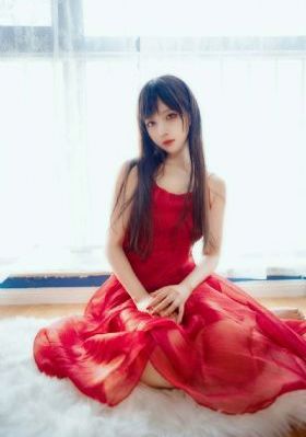 公主当着满朝大臣被谁抱着